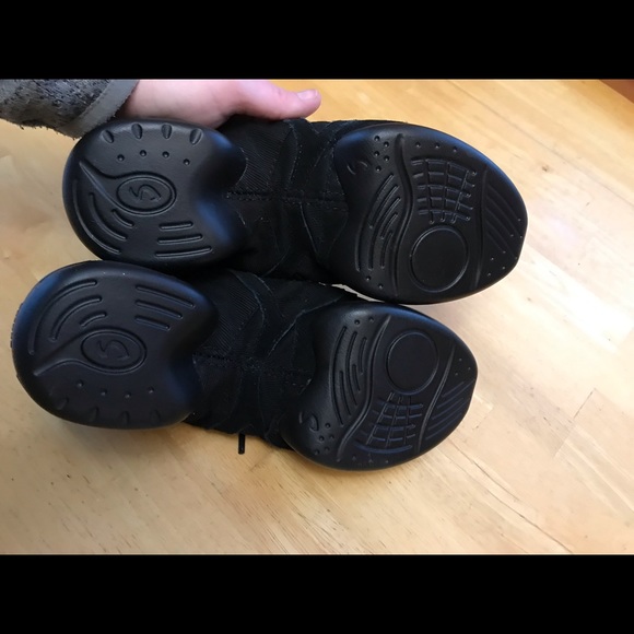 3/20$ Skazz by Sansha women’s size 7 black jazz sneaker - Picture 5 of 7